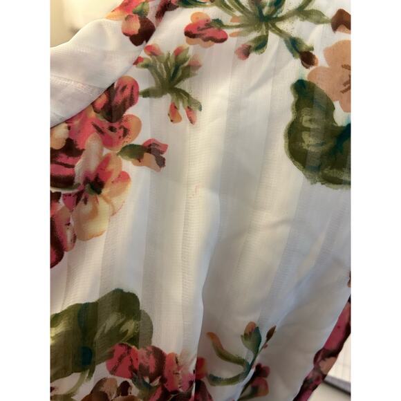 NWT Entro Surplice Flutter Sleeve Romper Size Small - Picture 9 of 10